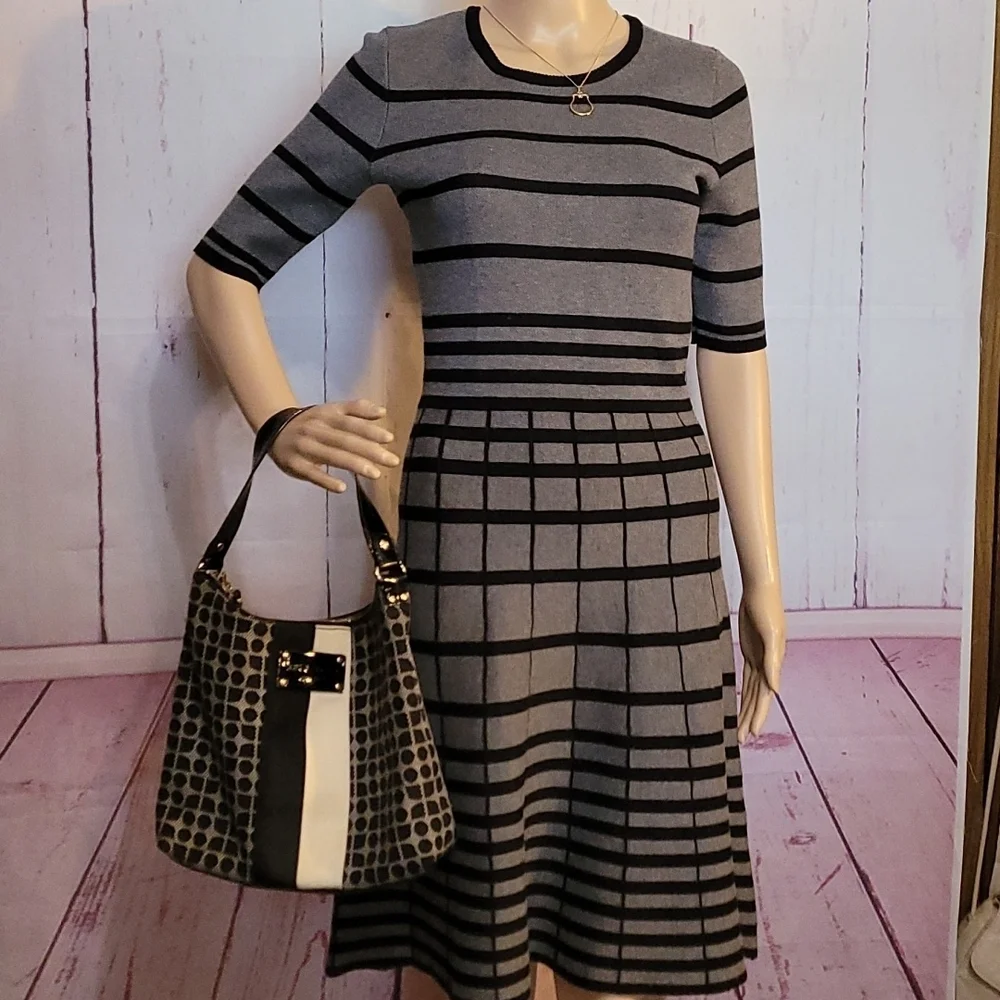 Gabby Skye Gray w/Black knit fit & flare Dress